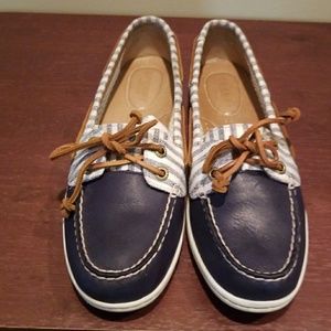 Sperry slip on